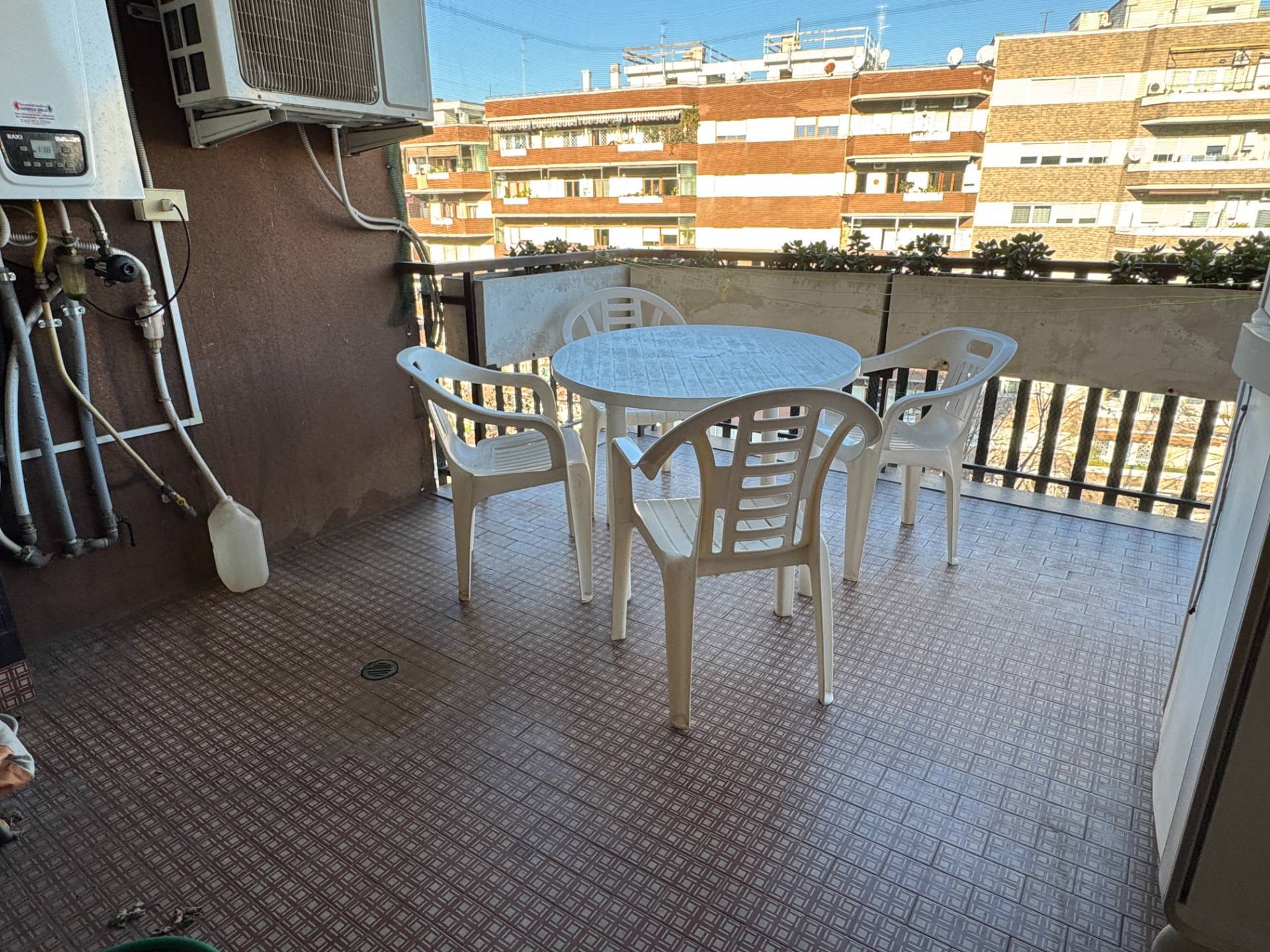 3 locali in vendita a Roma, EUR