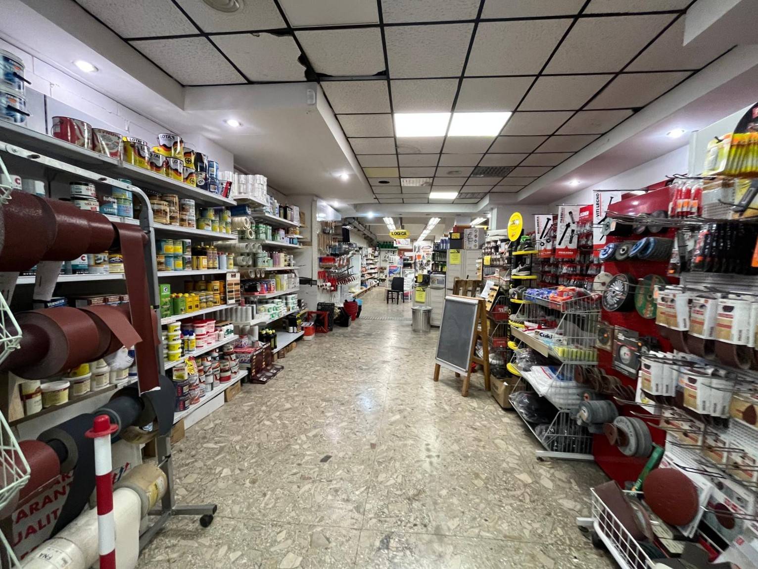 Attivit commerciale in vendita a Roma, Garbatella