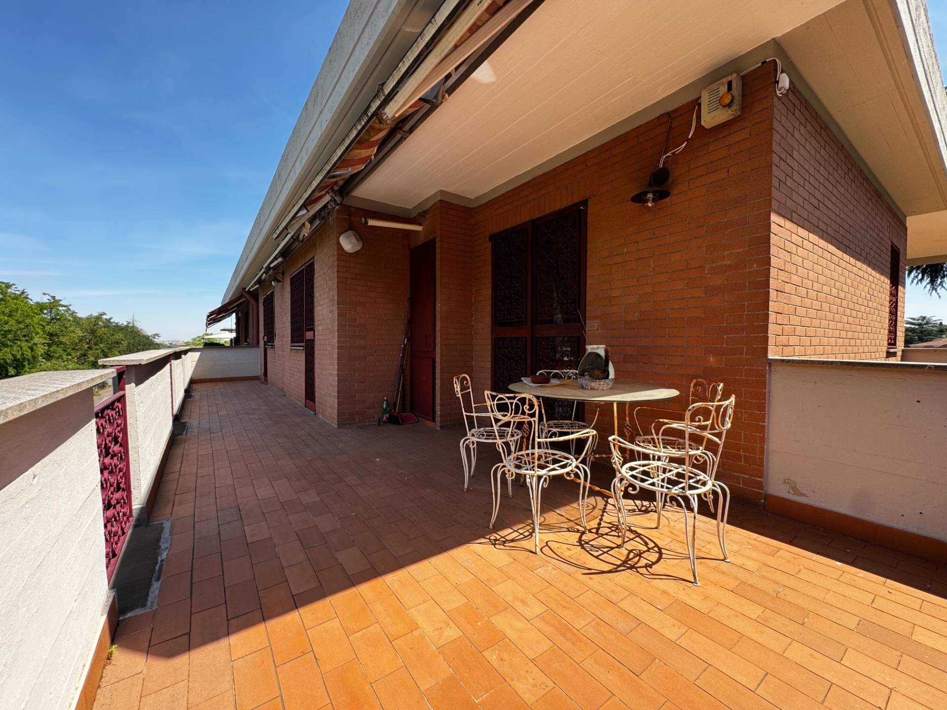 Attico in vendita a Roma, Quarto Miglio