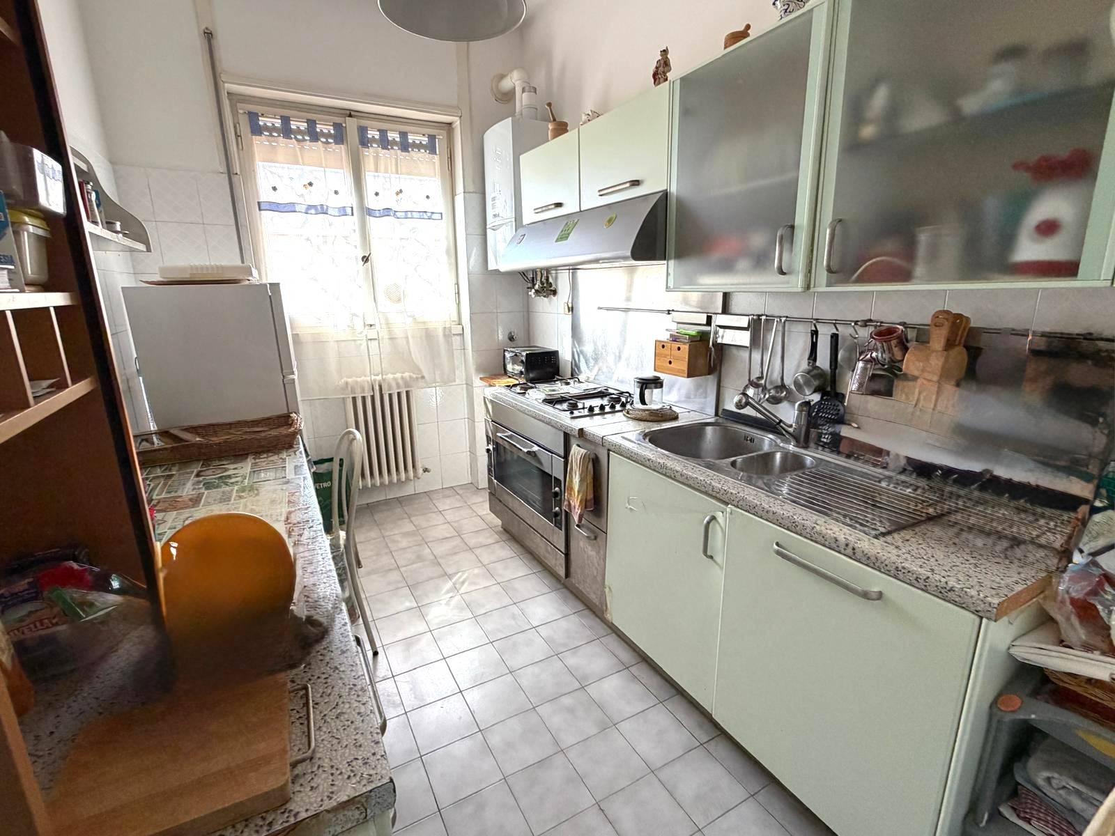 4 o pi locali in vendita a Roma, Casalpalocco
