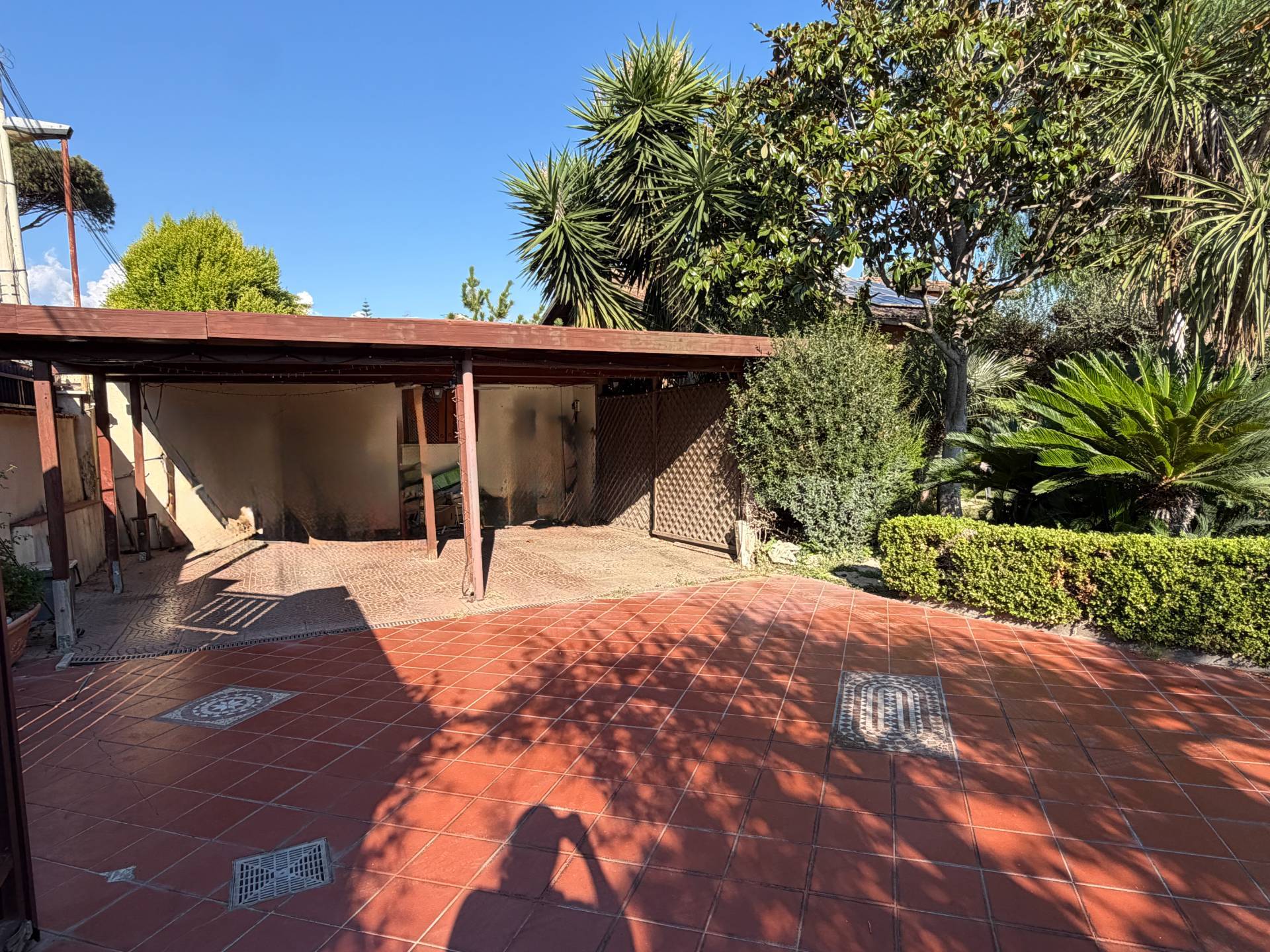 Villa bifamiliare in vendita a Roma, Infernetto