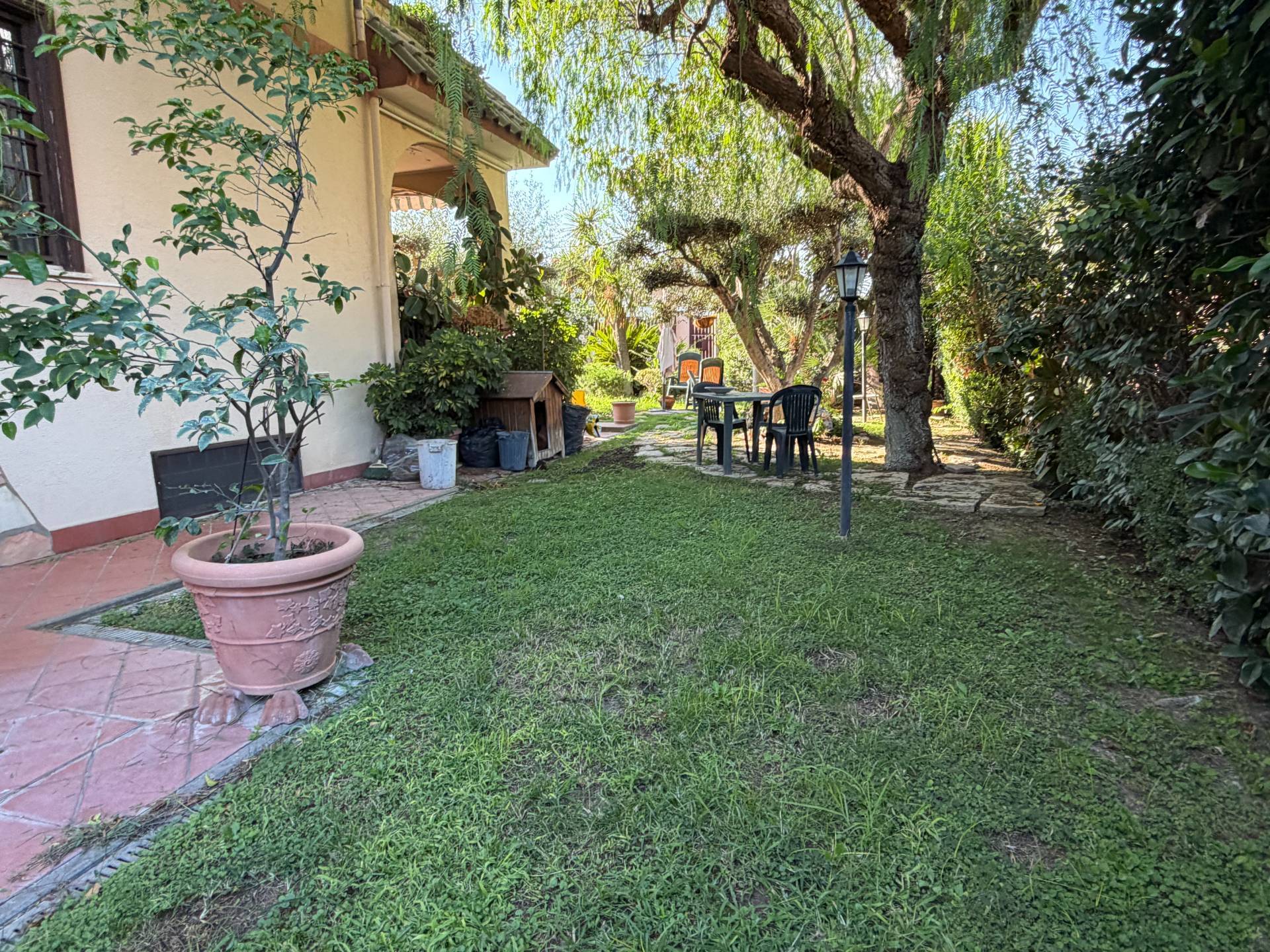Villa bifamiliare in vendita a Roma, Infernetto
