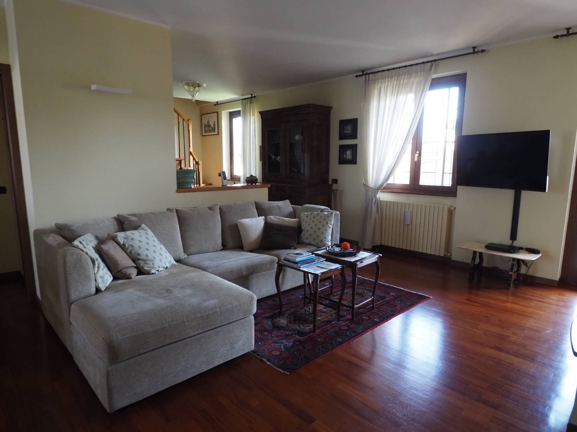 Appartamento in vendita a Imbersago, Centrale