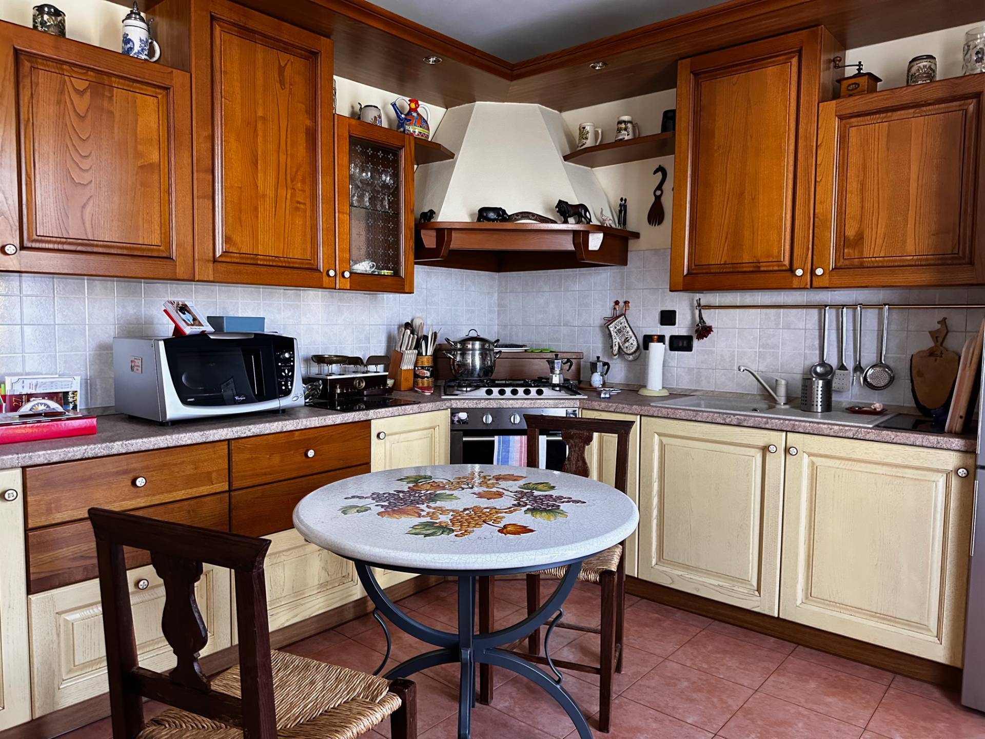 Appartamento in vendita a Imbersago, Centrale