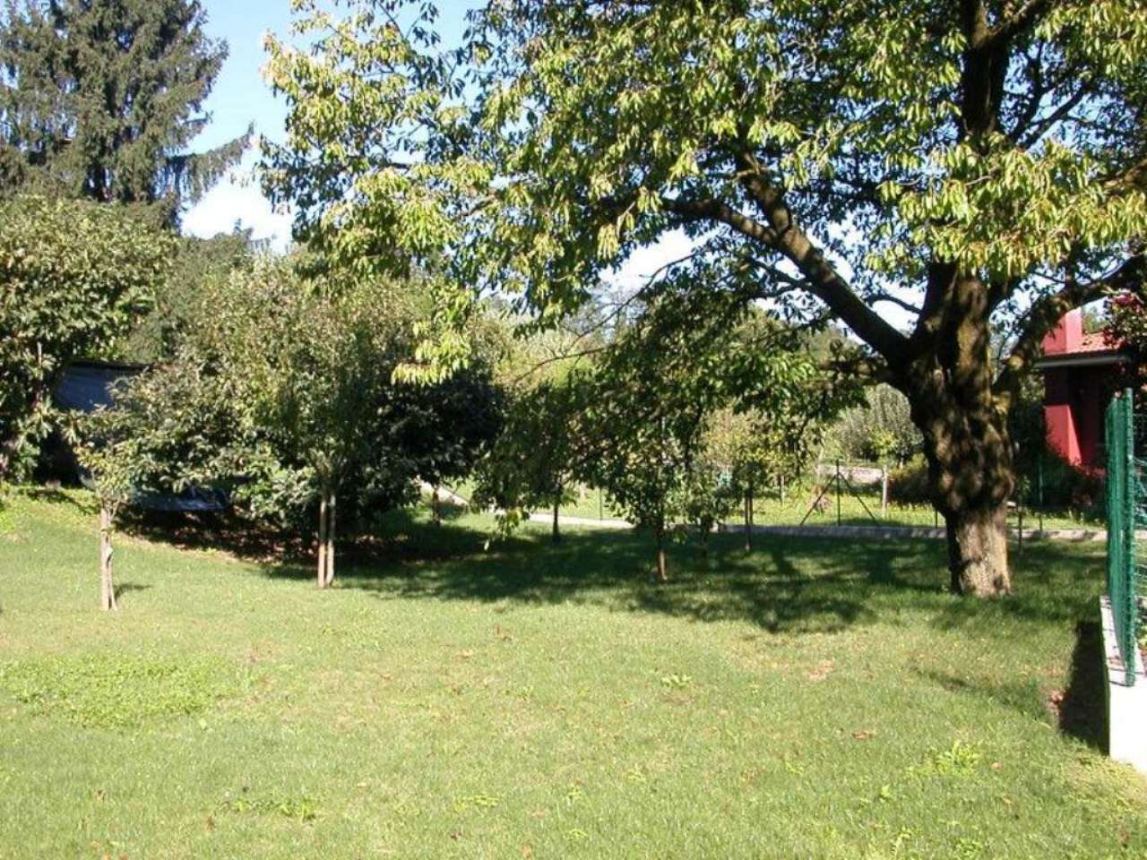 Terreno residenziale in vendita a Imbersago, Parco Adda