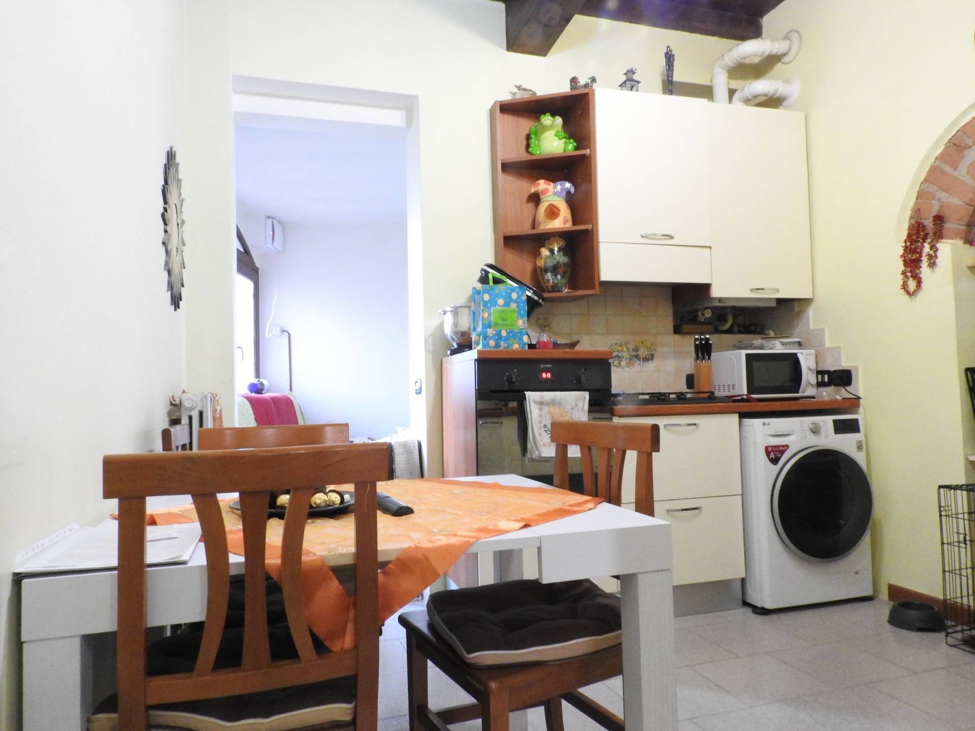 Porzione di casa in vendita a Imbersago, Centro