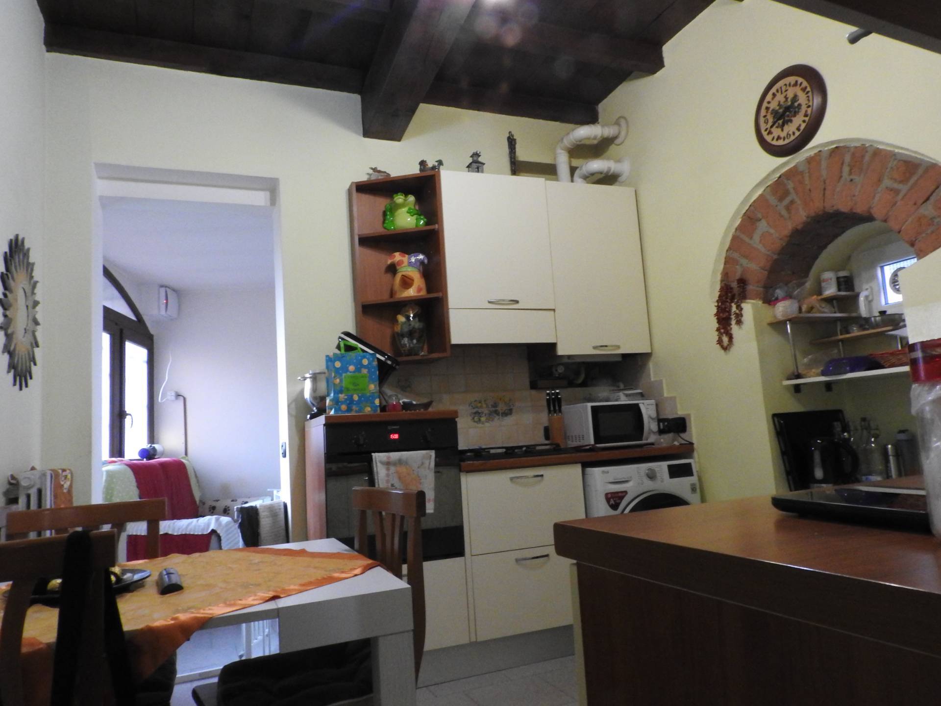 Porzione di casa in vendita a Imbersago, Centro