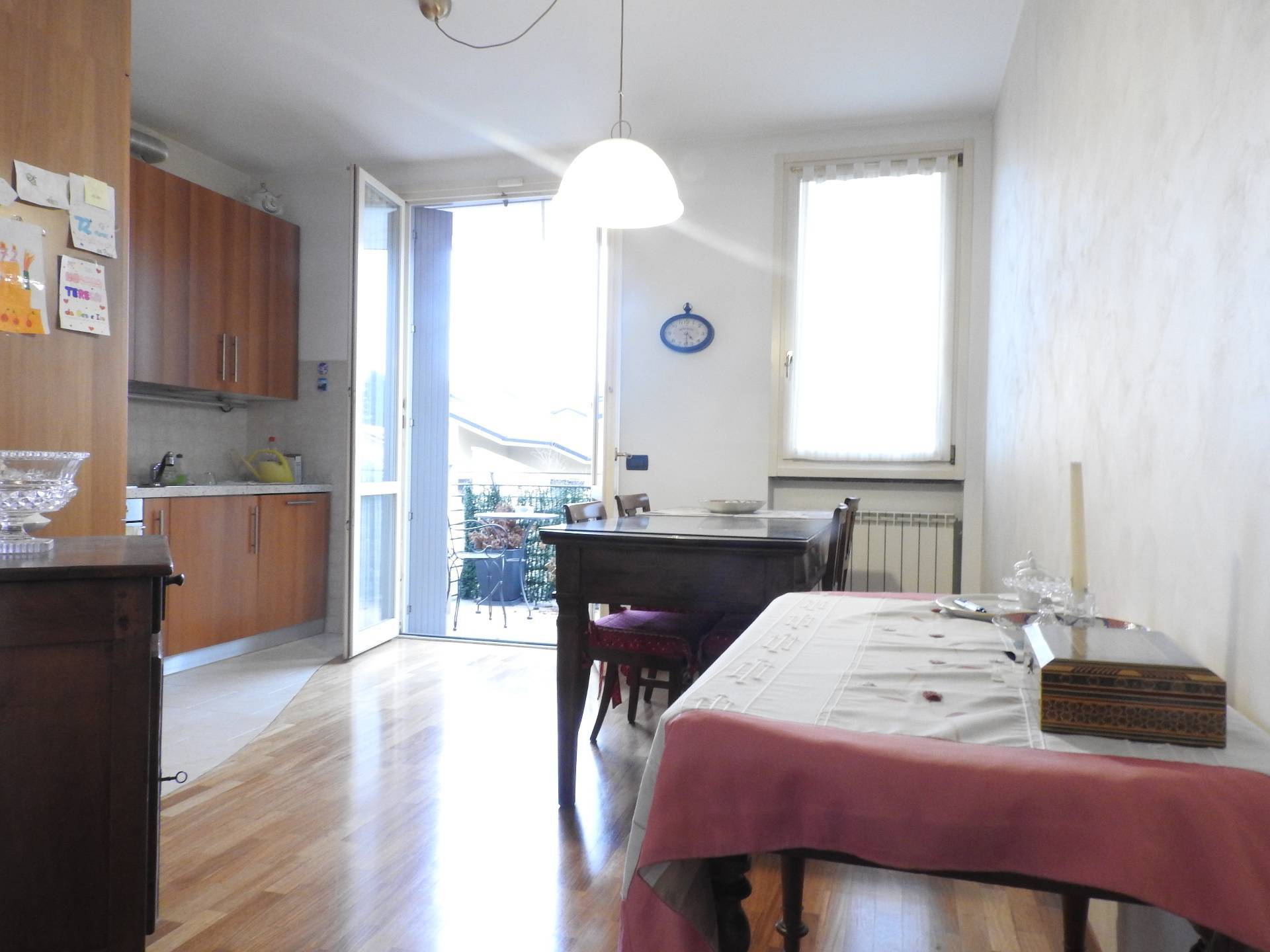 Appartamento in vendita a Robbiate, Semi Centro