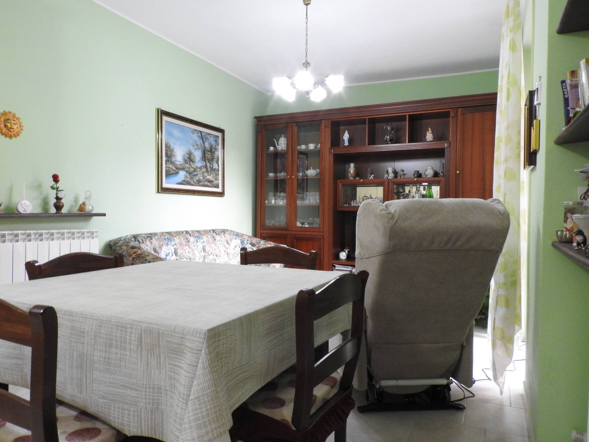 Porzione di casa in vendita a Imbersago, Centrale