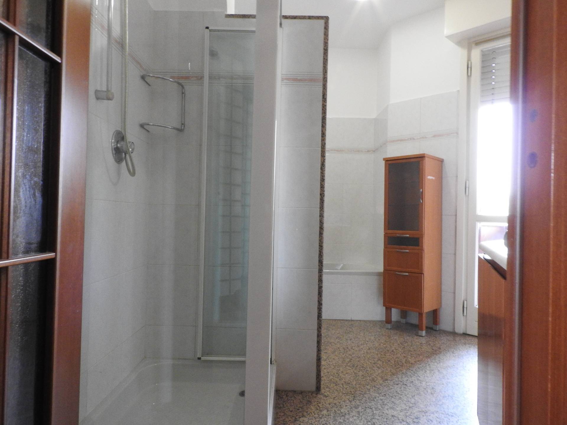 Appartamento in vendita a Besana in Brianza, Villa Raverio