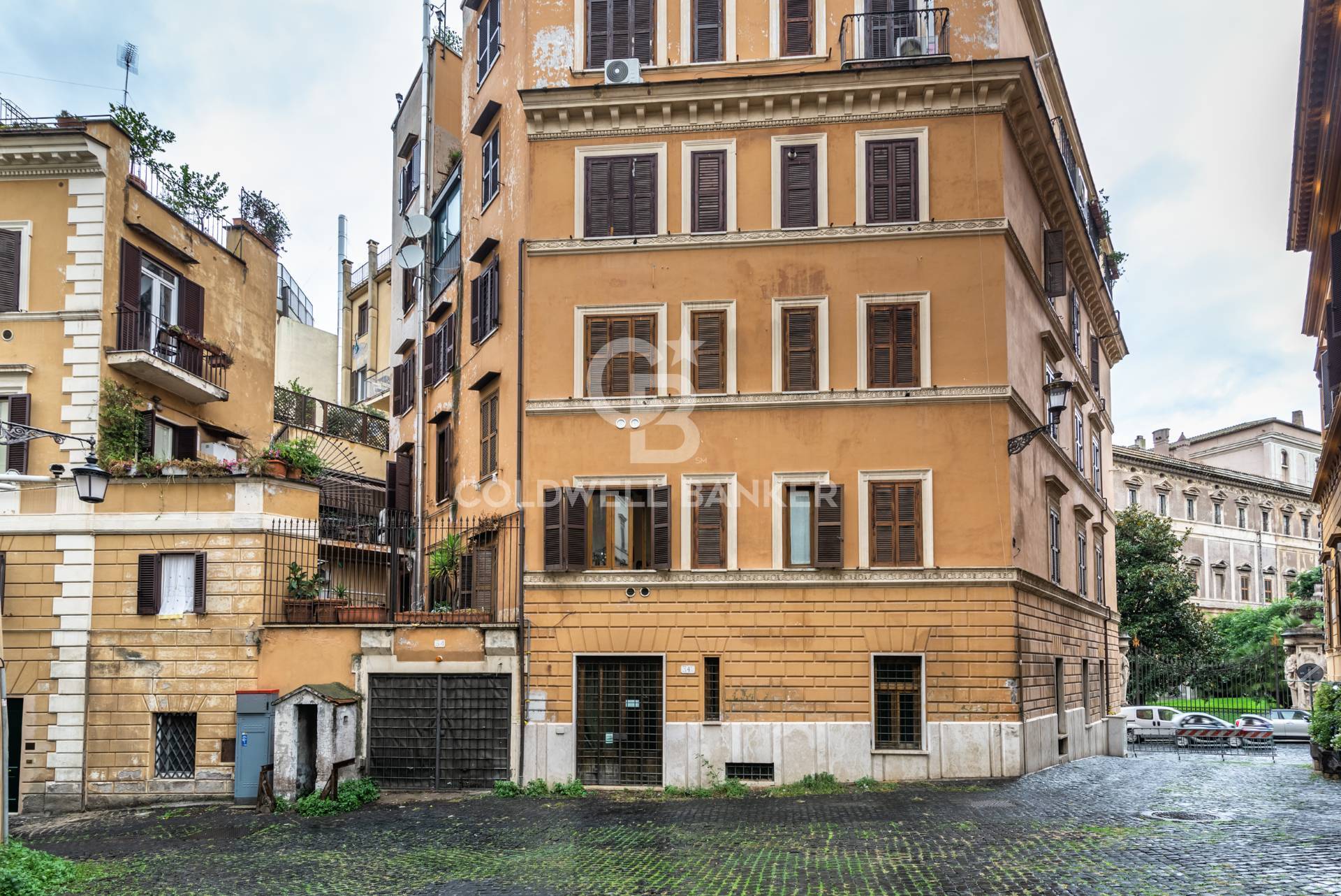 Locale commerciale in vendita a Roma, Centro Storico