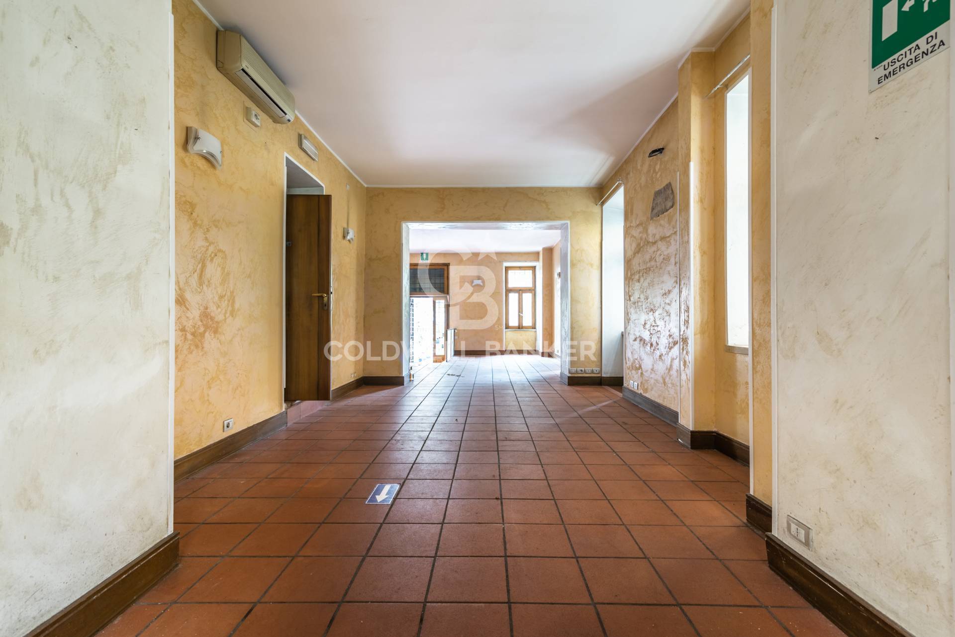 Locale commerciale in vendita a Roma, Centro Storico