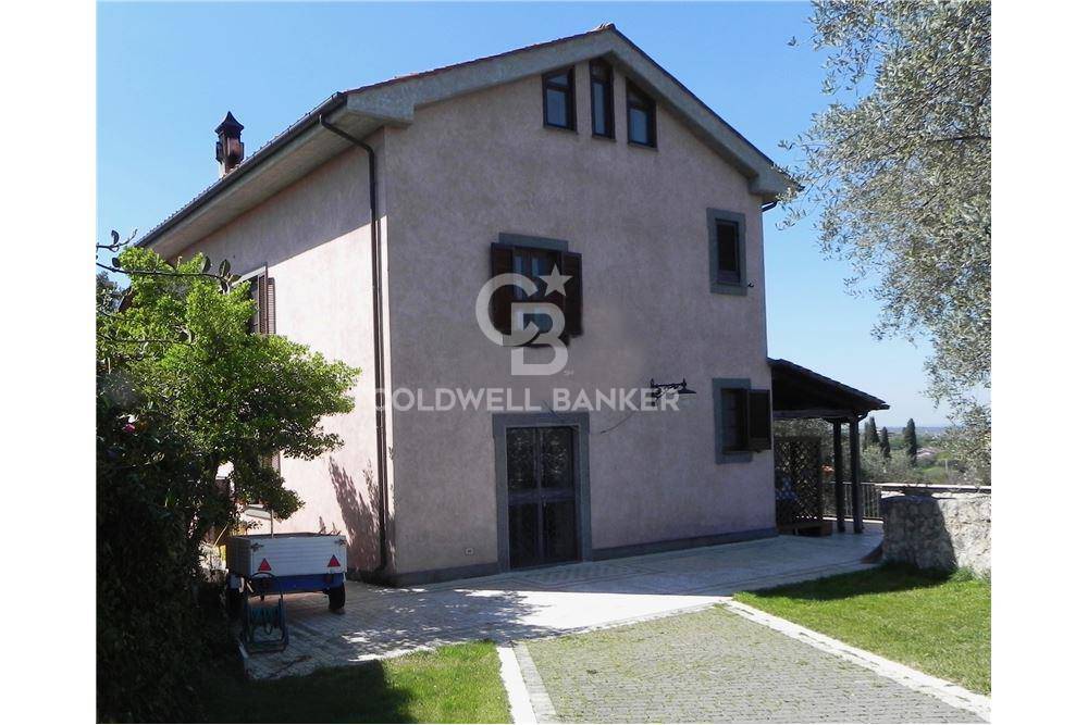 Casa indipendente in vendita a Palombara Sabina