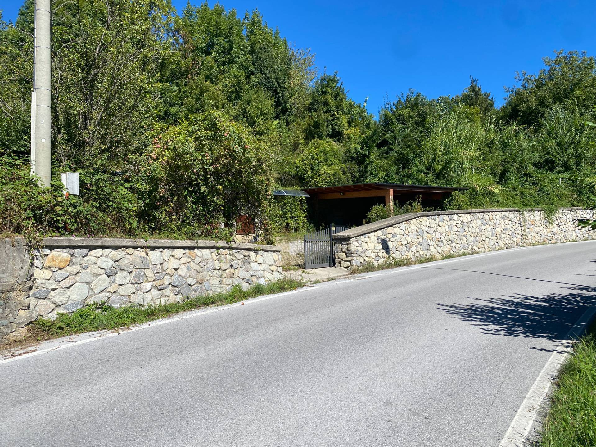 Magazzino in vendita a Roburent