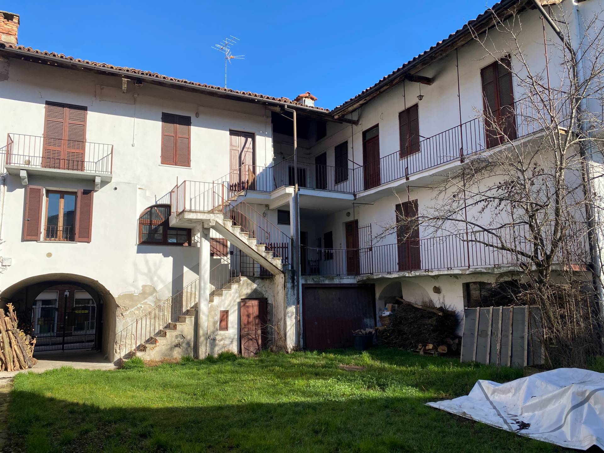 Stabile - Palazzo in vendita a Niella Tanaro, Centro