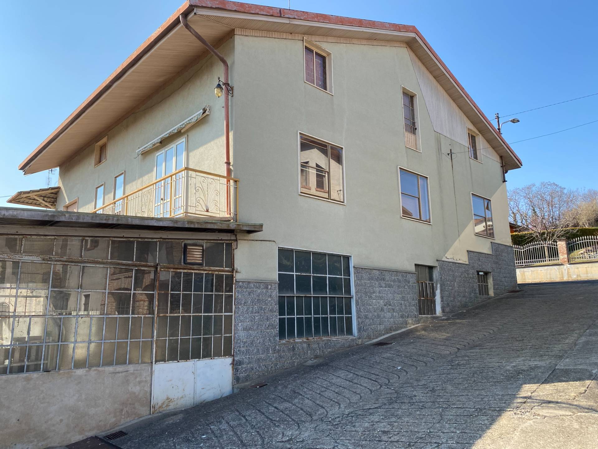 Casa indipendente in vendita a Magliano Alpi