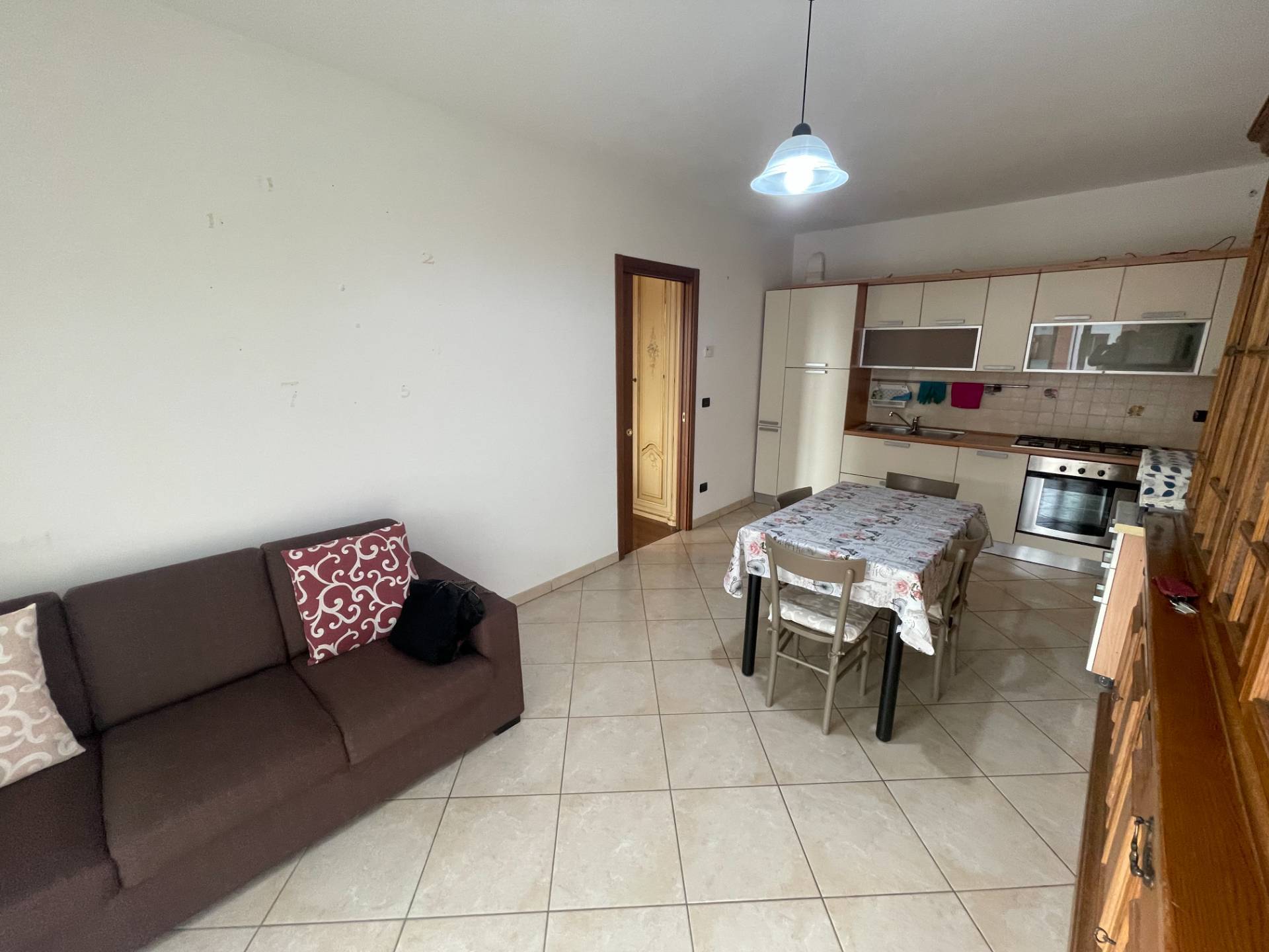 Appartamento in affitto a Carr