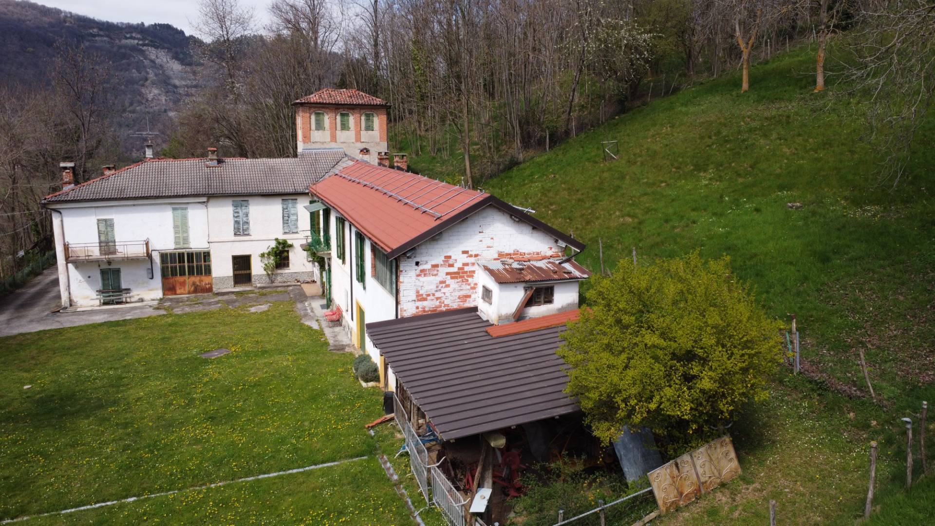 Casa Colonica in vendita a Roccaforte Mondov