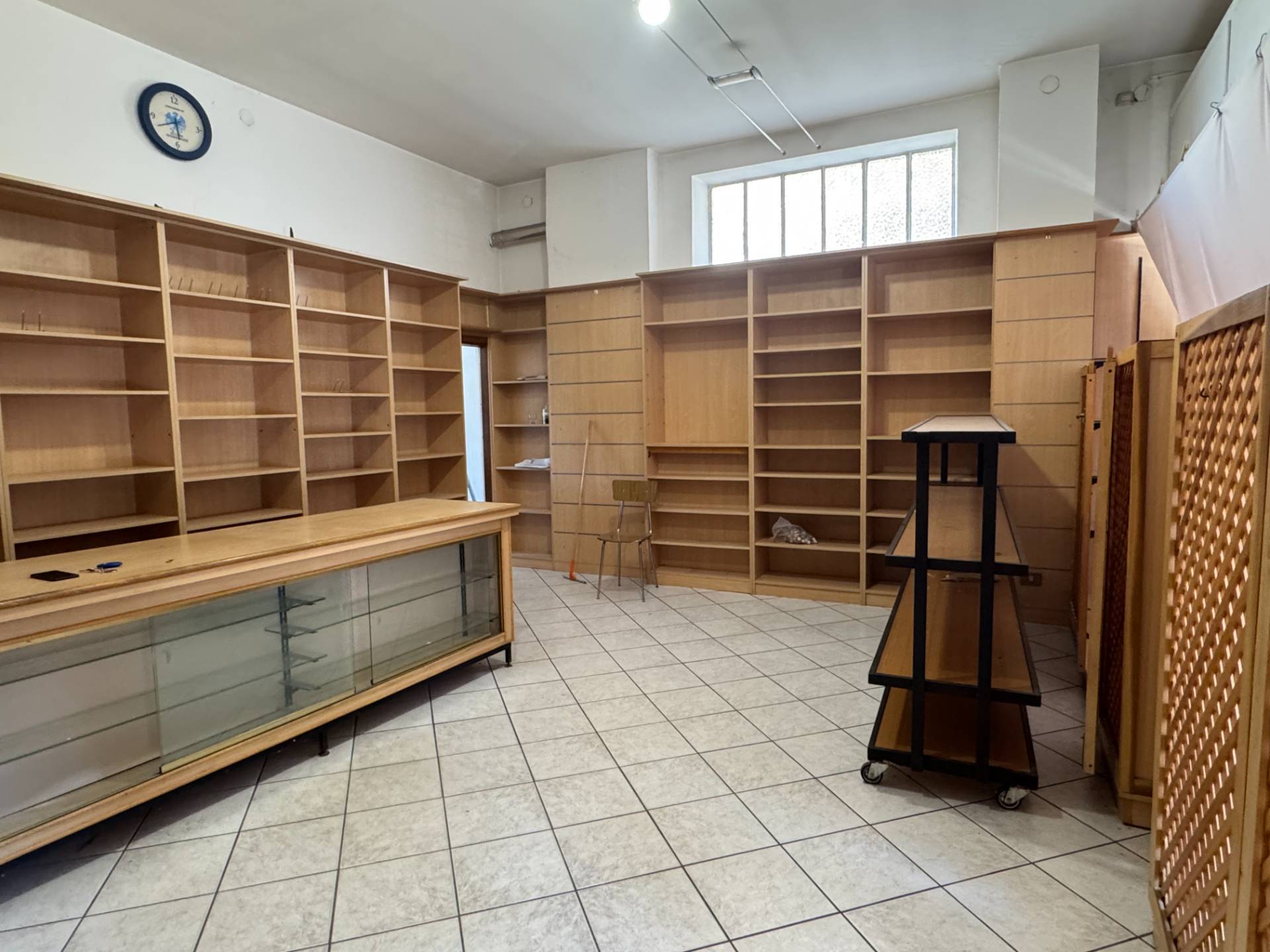 Negozio in vendita a Roburent, San Giacomo Di Roburent