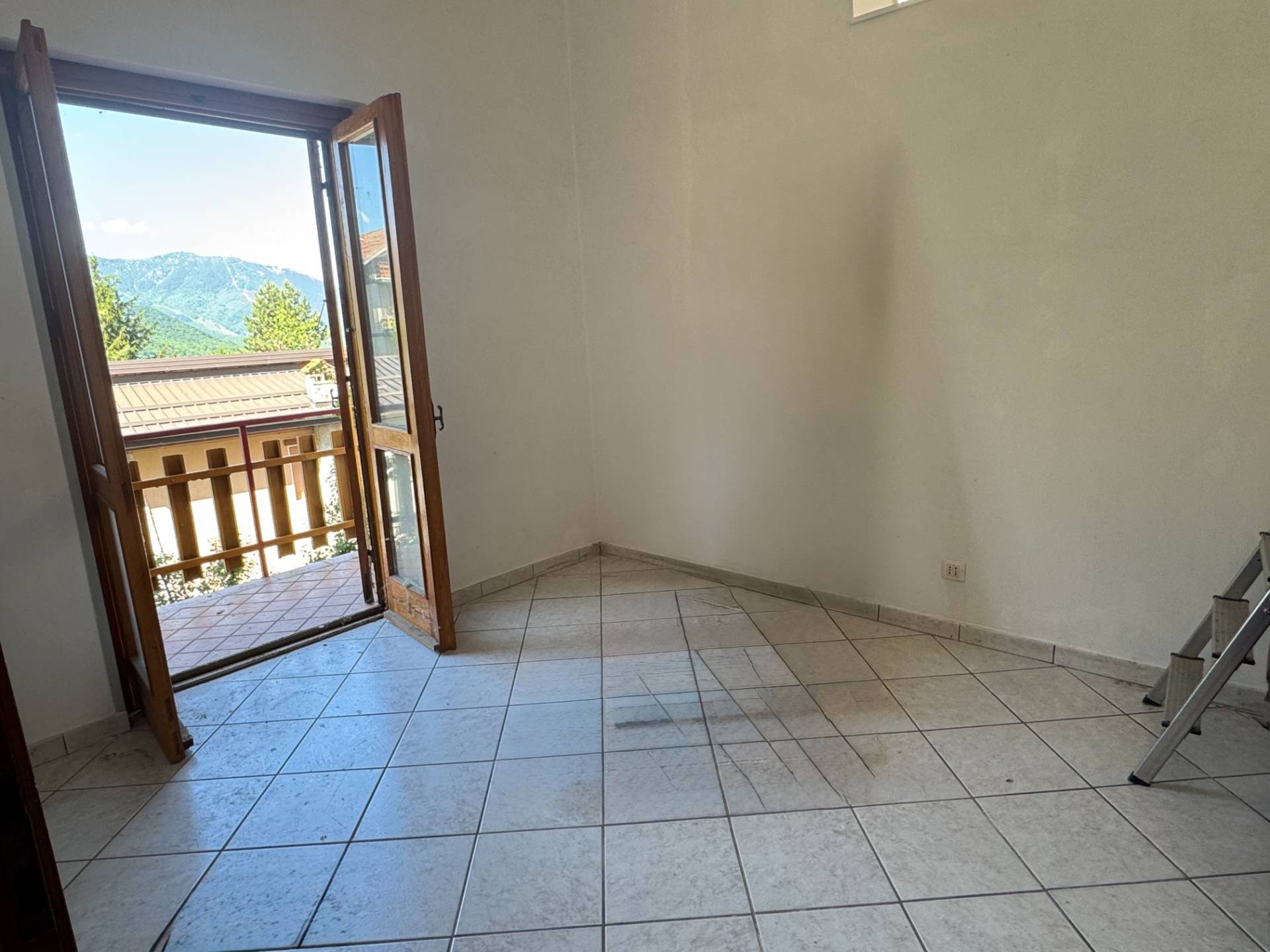 Negozio in vendita a Roburent, San Giacomo Di Roburent