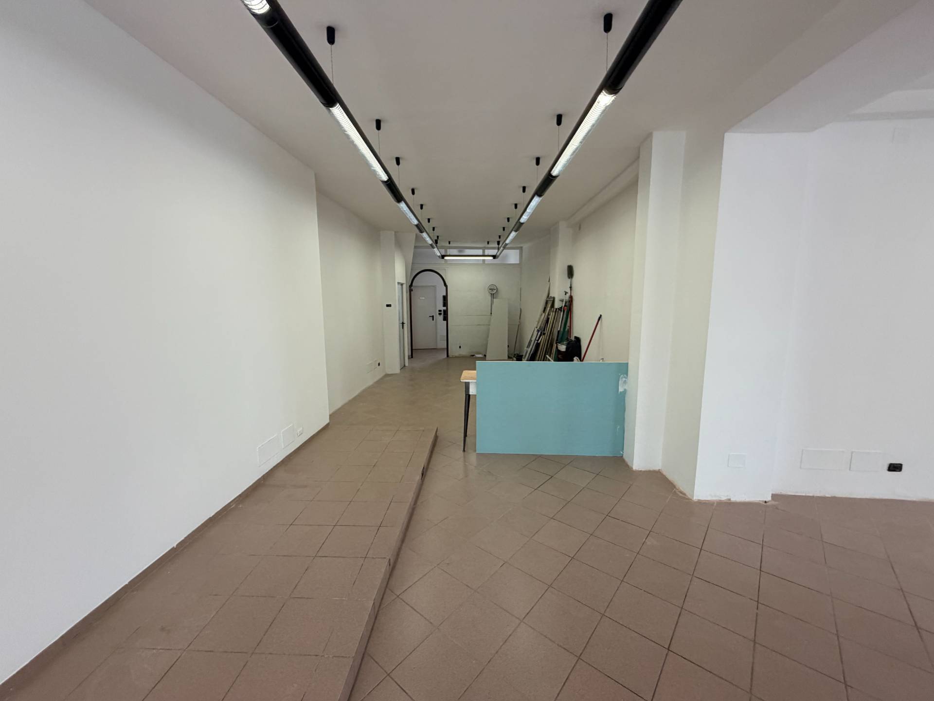 Locale commerciale in affitto a Villanova Mondov, Centro