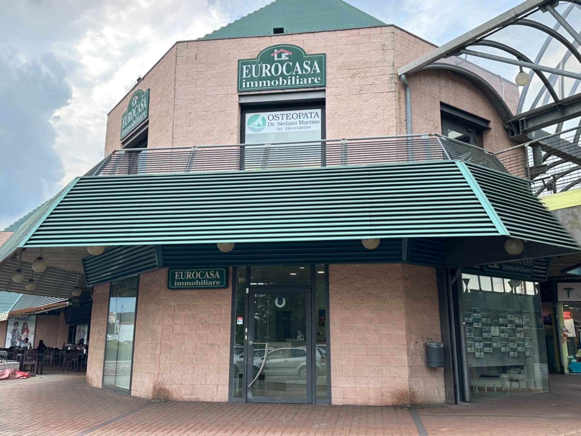 Ufficio in affitto a Rivalta di Torino, Centro Piramid