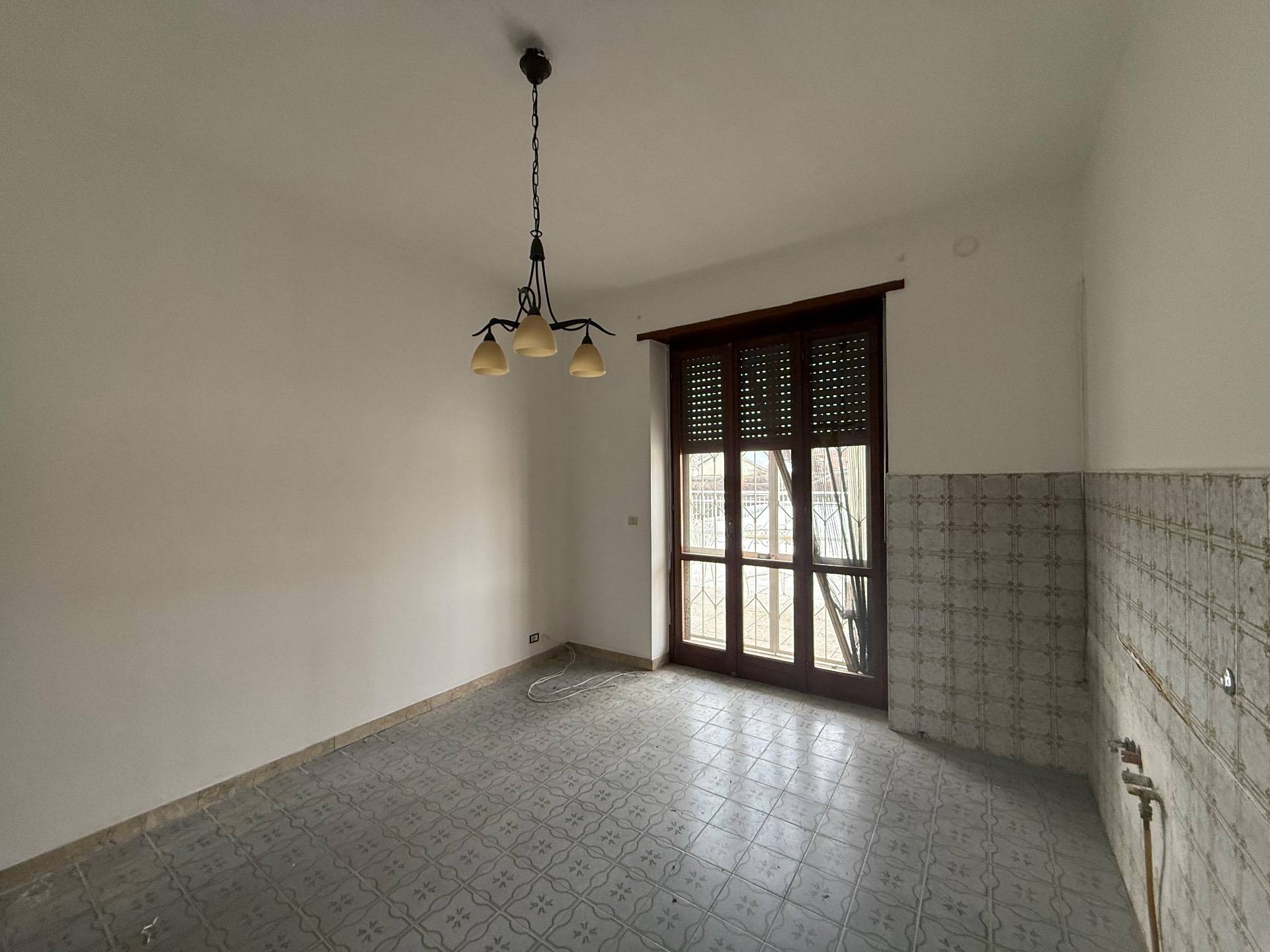 Studio/Ufficio in affitto a Orbassano, Centrale