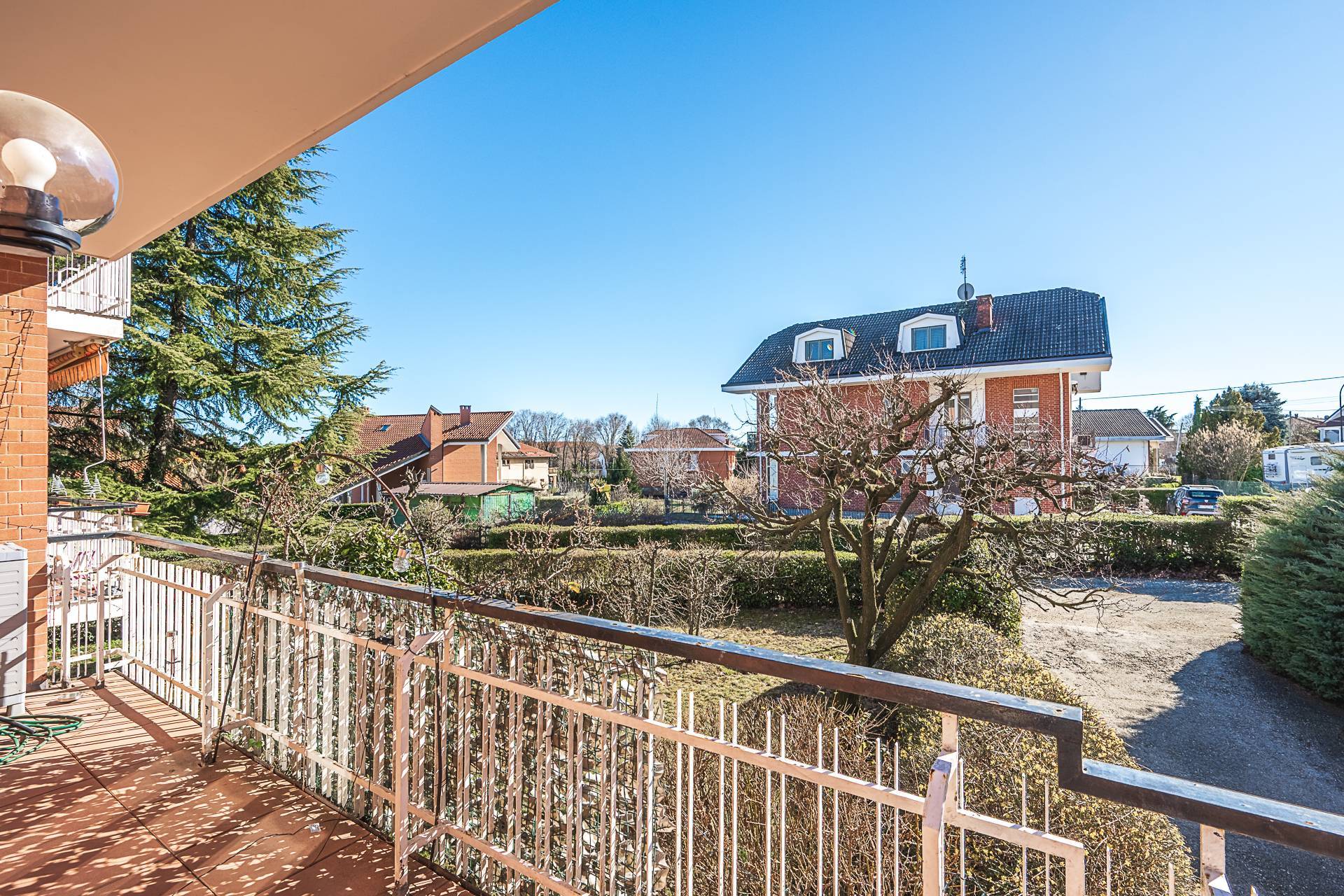 Appartamento in vendita a Piossasco, Collina