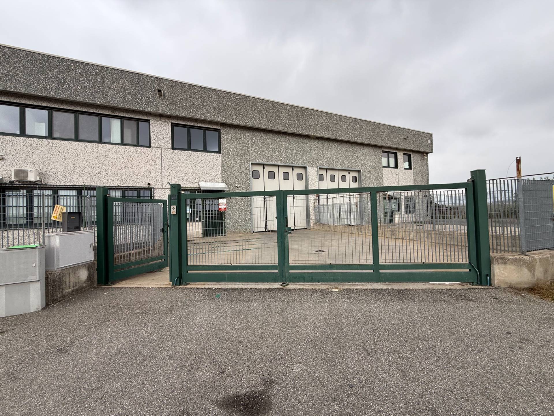 Capannone in affitto a Volvera, Industriale
