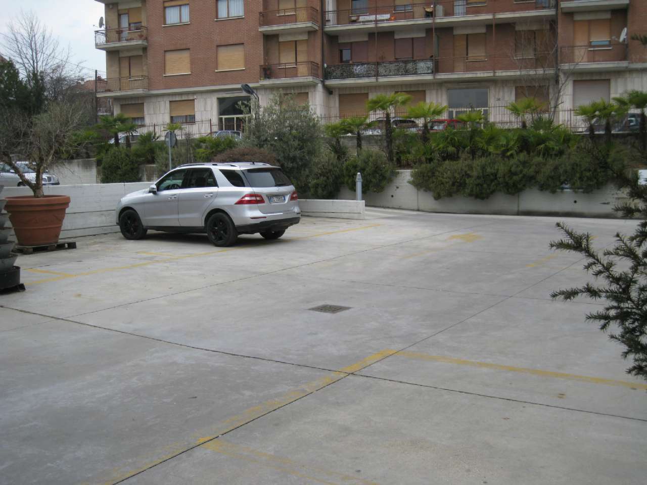 Locale commerciale in affitto a Rivoli