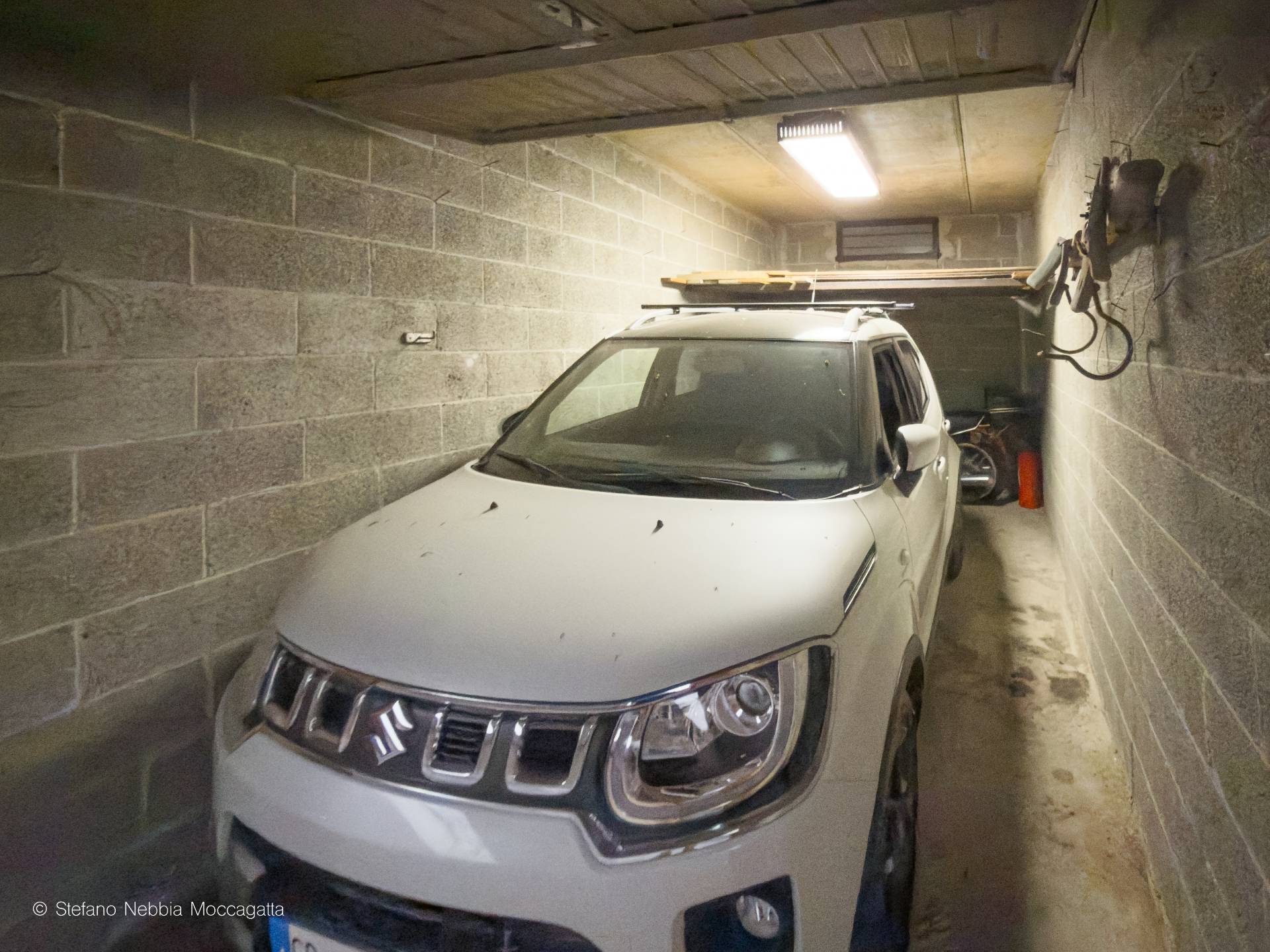 Box o garage in vendita a Rivoli