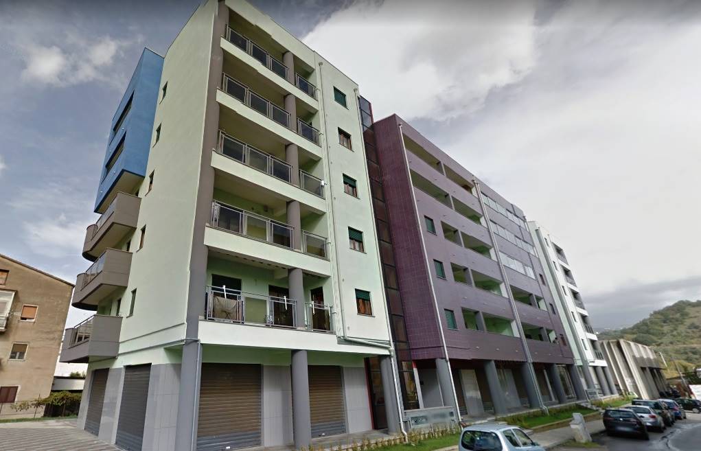 Box/Garage 22mq in vendita, Cosenza via popilia