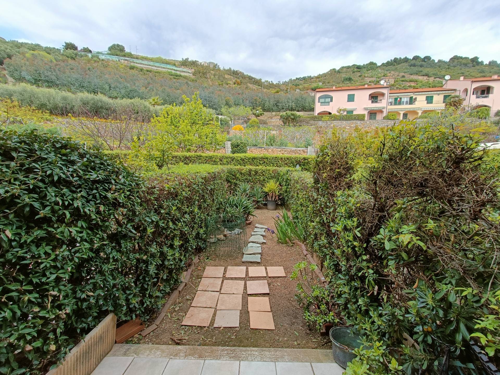 Appartamento in vendita a Cipressa