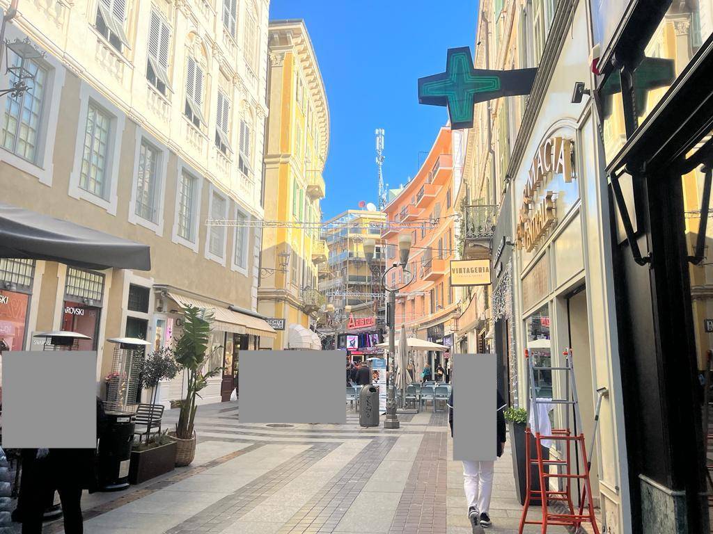 Attivit Commerciale - Bar Tavola Calda - Fredda in vendita a Sanremo