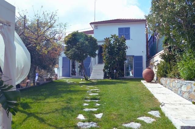 Villa in vendita a Imperia
