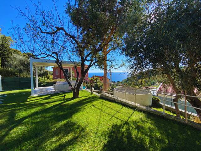 Villa in vendita a Imperia