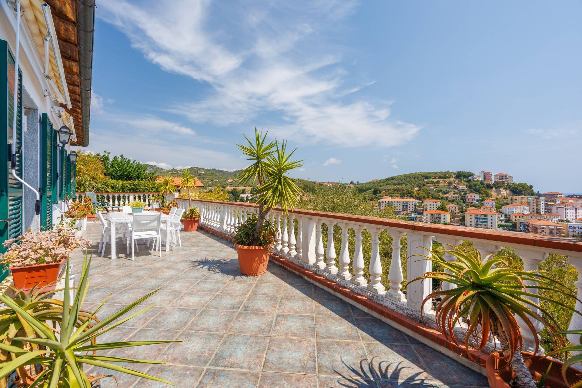 Villa in vendita a Imperia