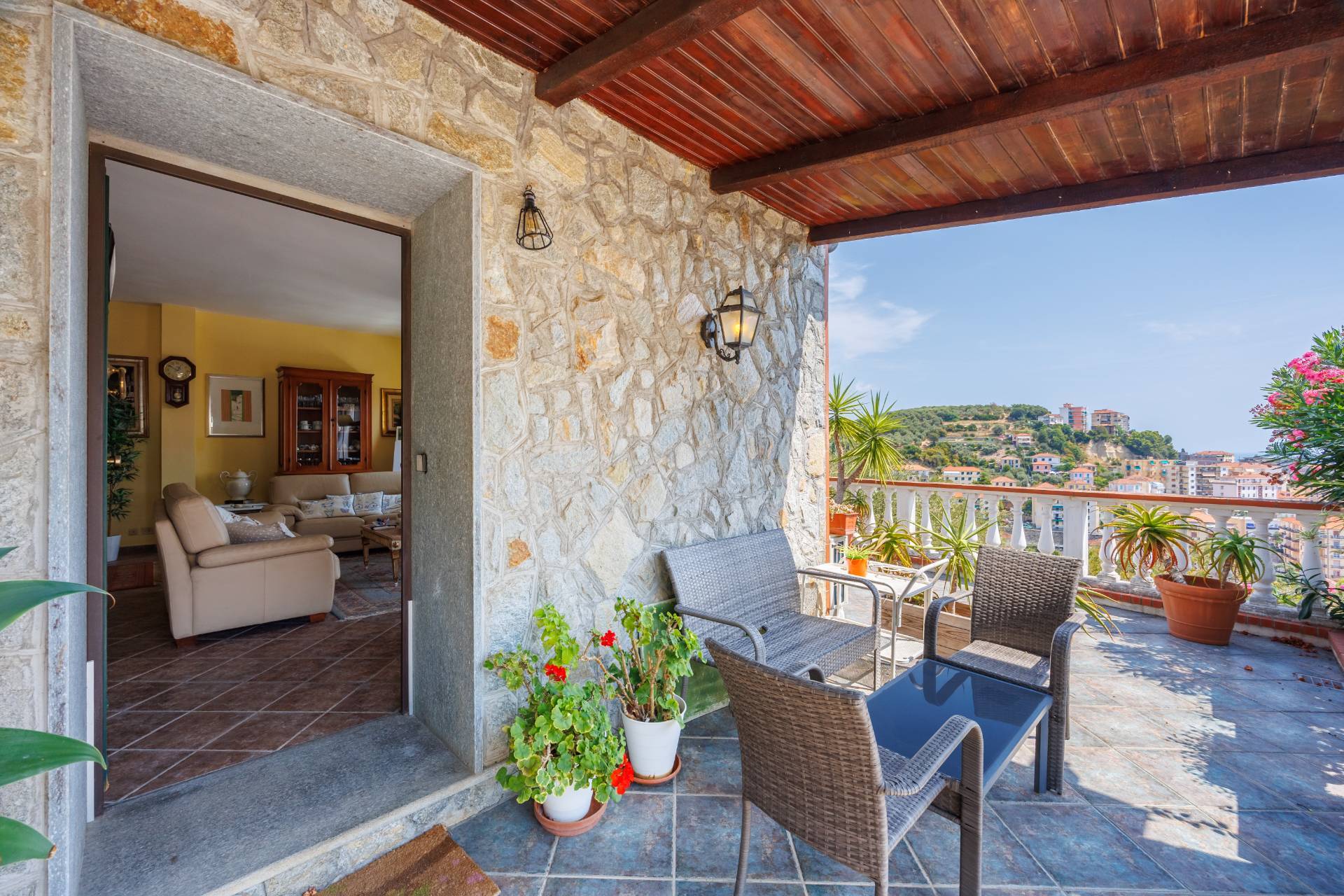 Villa in vendita a Imperia