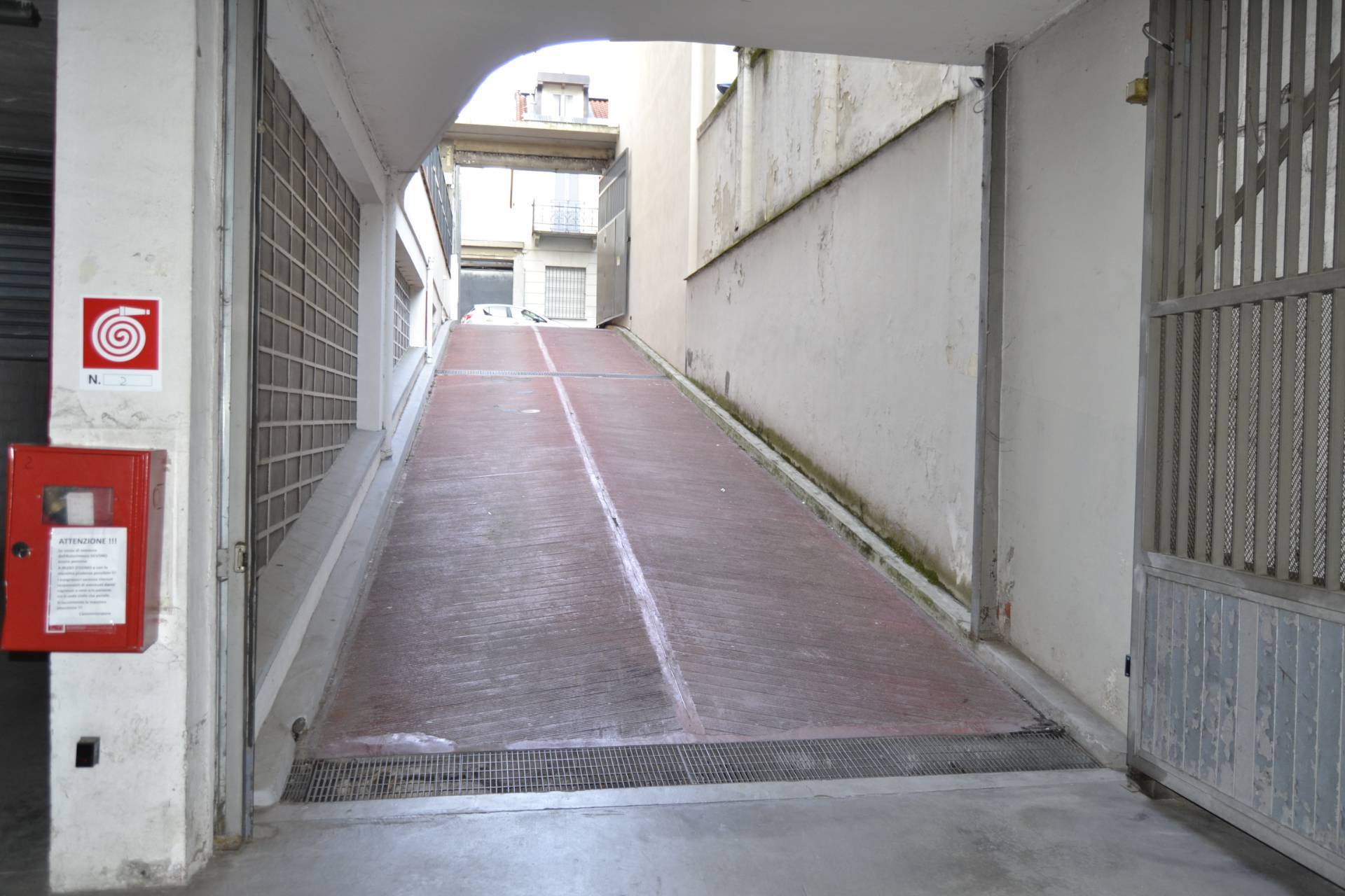 Box o garage in vendita a Torino, San Paolo