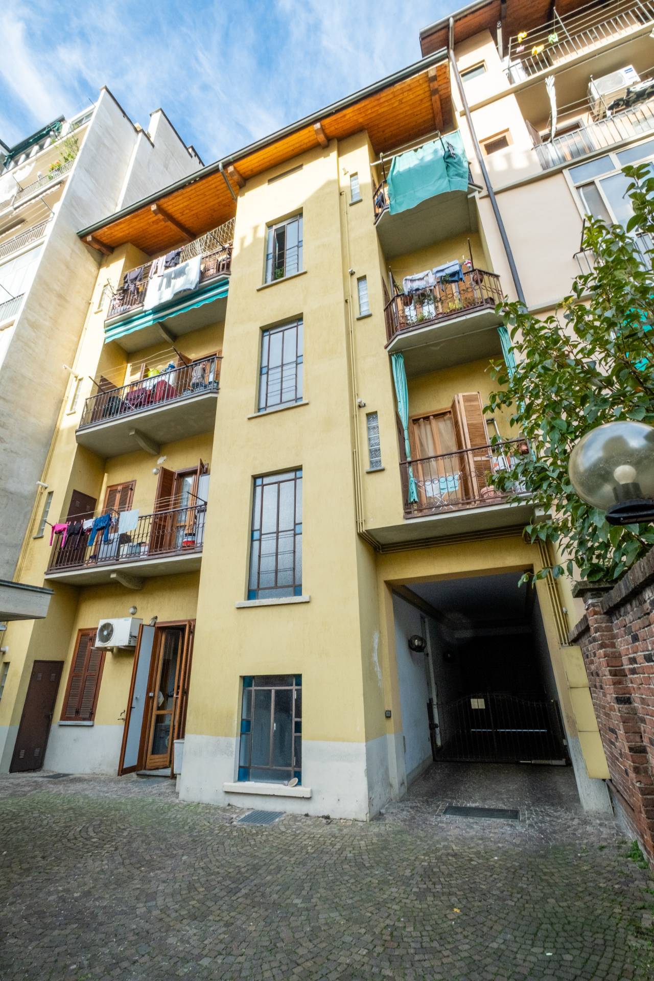 Negozio in vendita a Torino, Cenisia