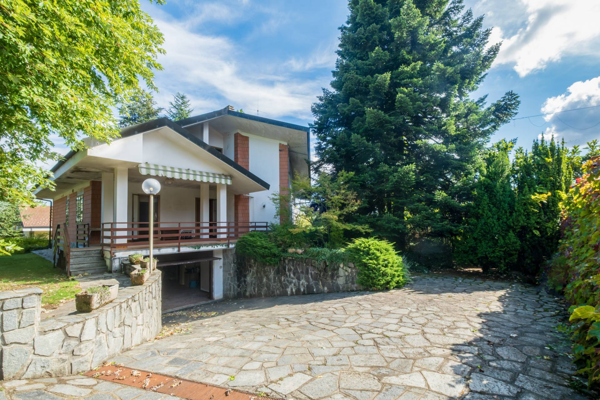 Villa in vendita a Giaveno, Villanova