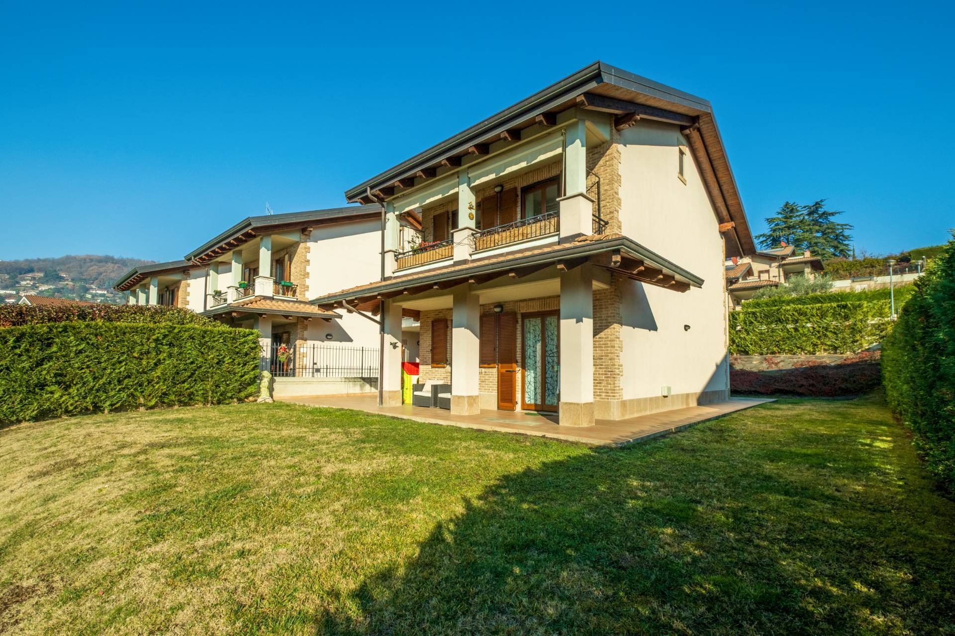 Appartamento in vendita a Pecetto Torinese, Semi Centro