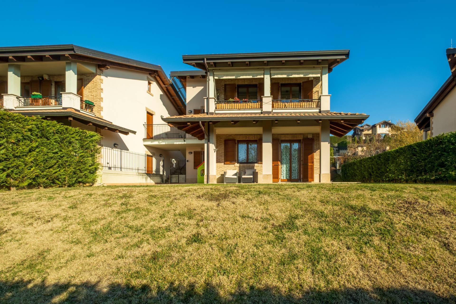 Appartamento in vendita a Pecetto Torinese, Semi Centro