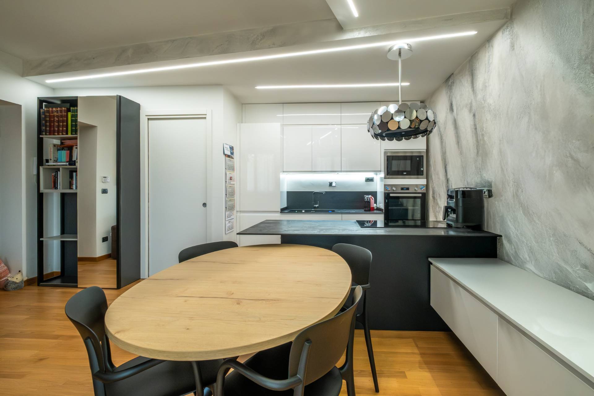 Appartamento in vendita a Pecetto Torinese, Semi Centro