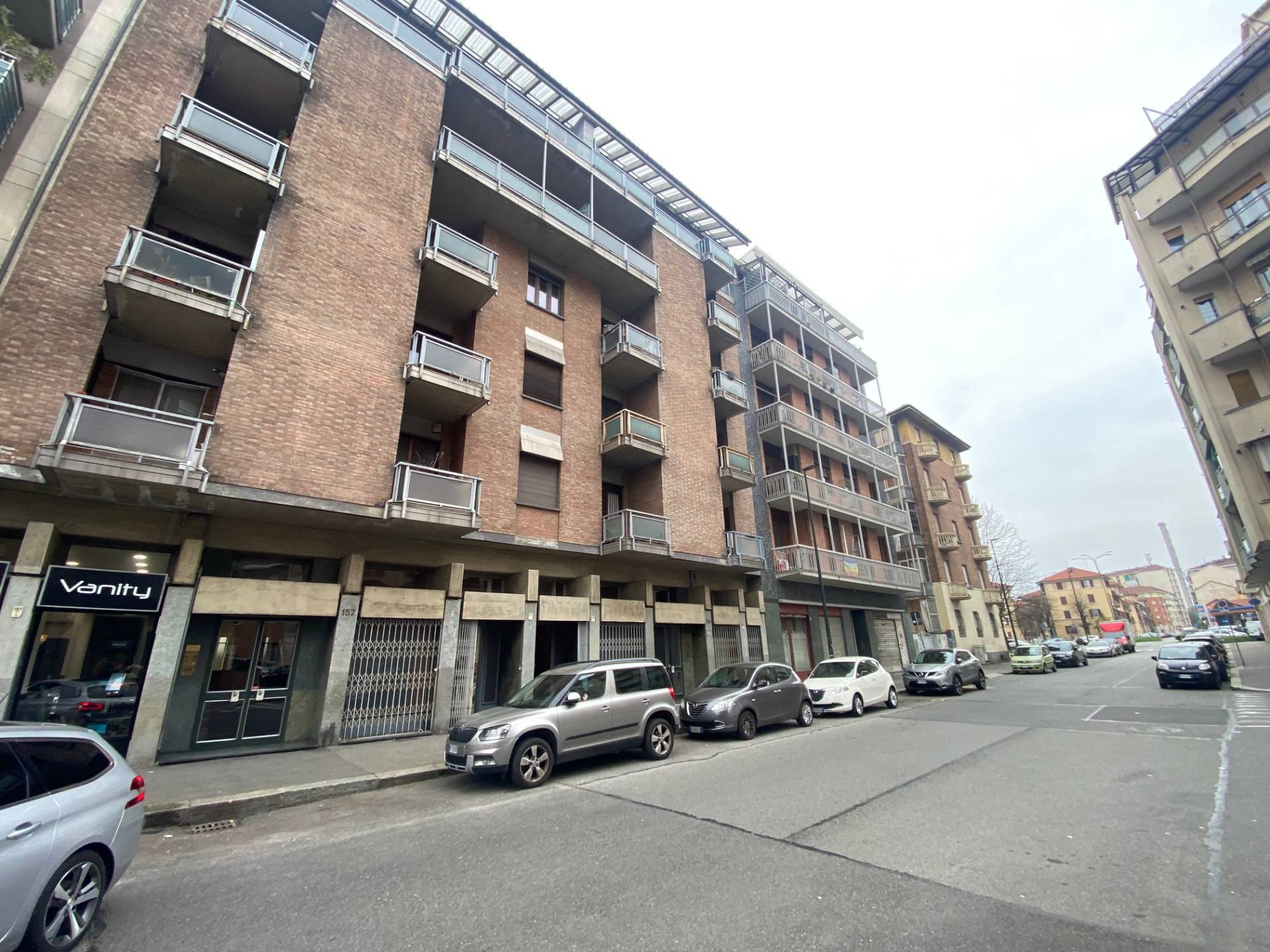 Negozio in vendita a Torino, Lucento - Vallette