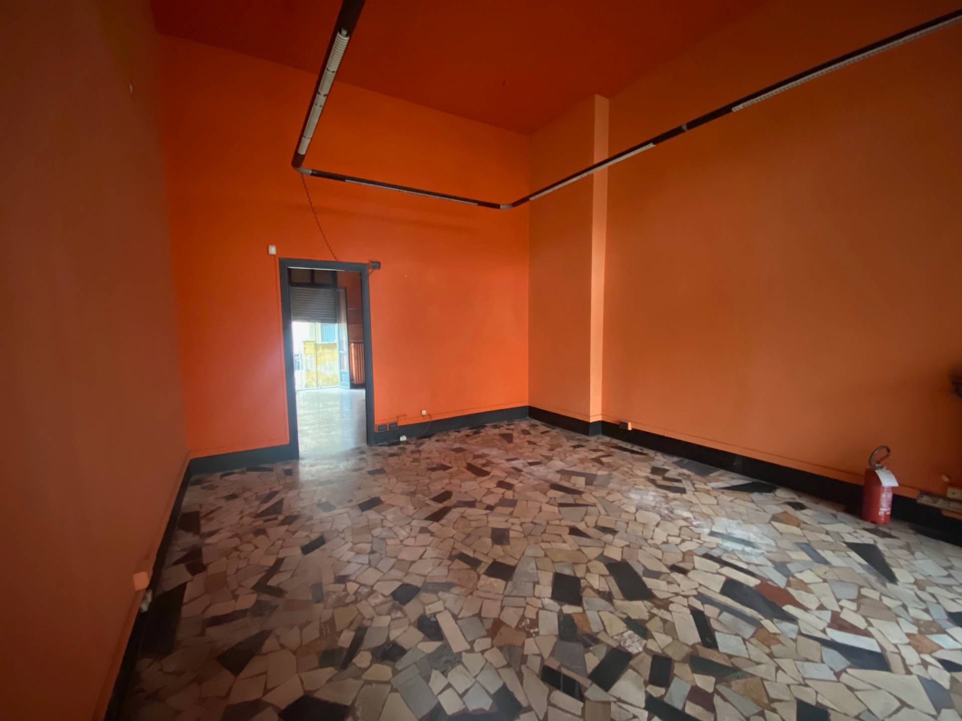 Negozio in vendita a Torino, Lucento - Vallette