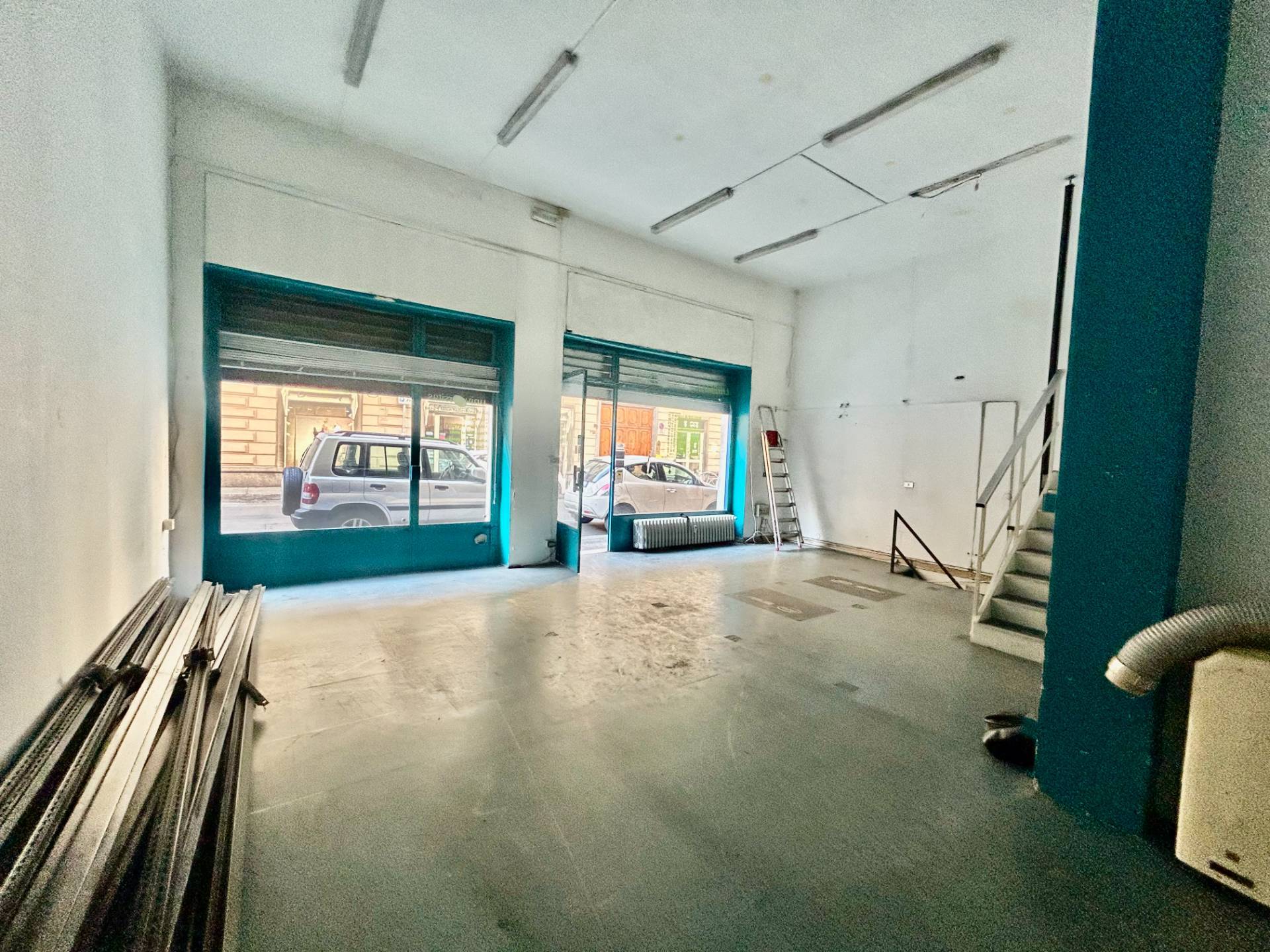 Negozio in vendita a Torino, San Salvario