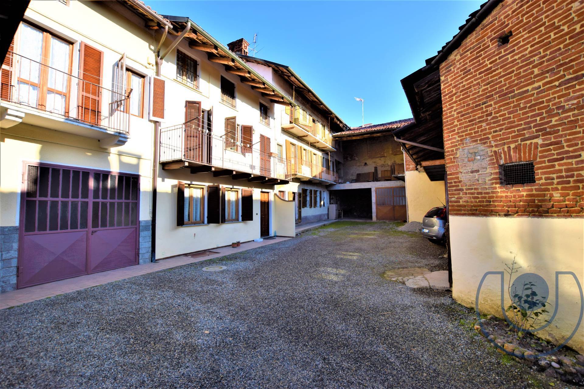 Rustico con terrazzo, Castelnuovo Don Bosco centro