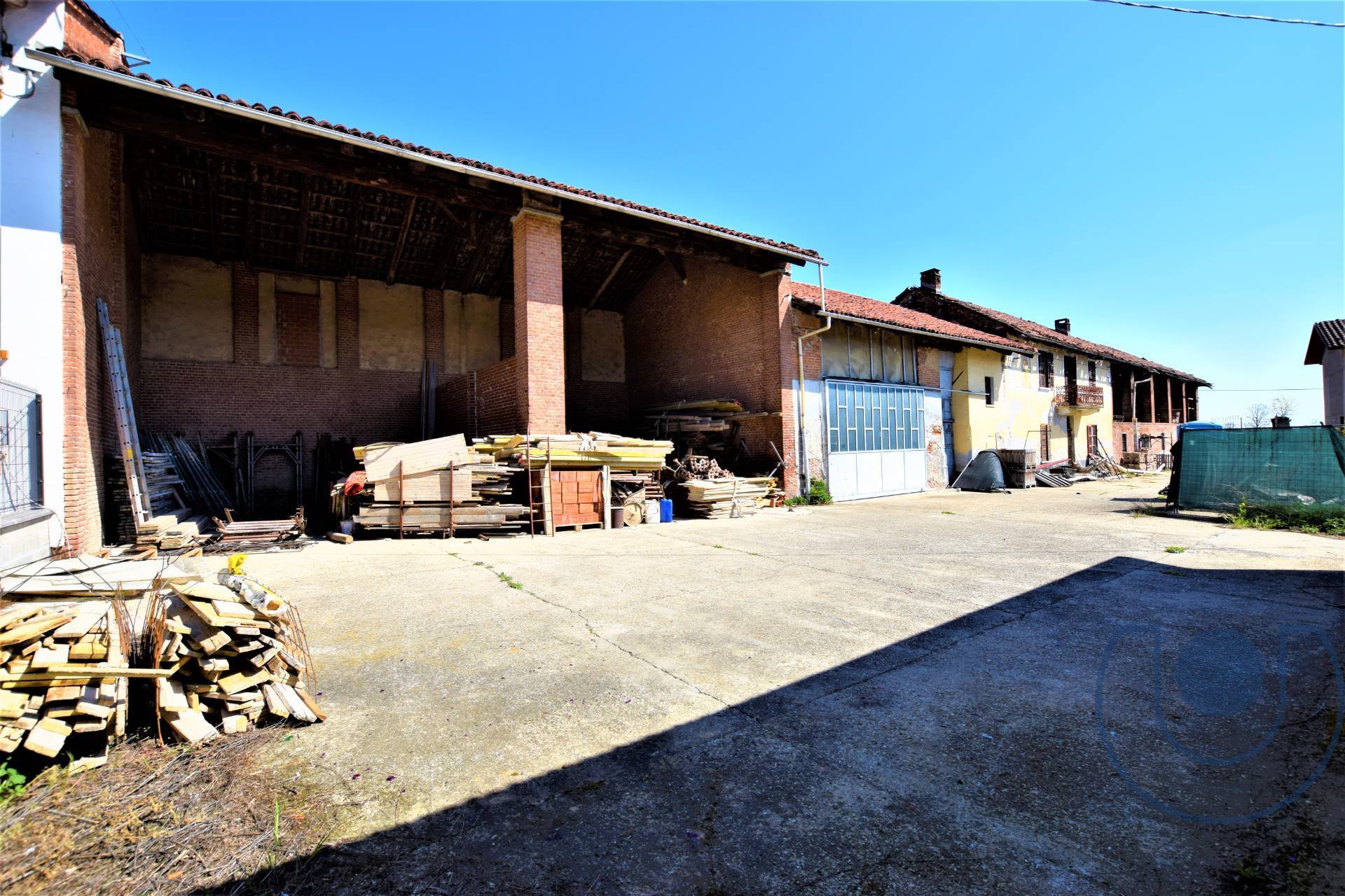 Rustico in vendita a Chieri, Gialdo