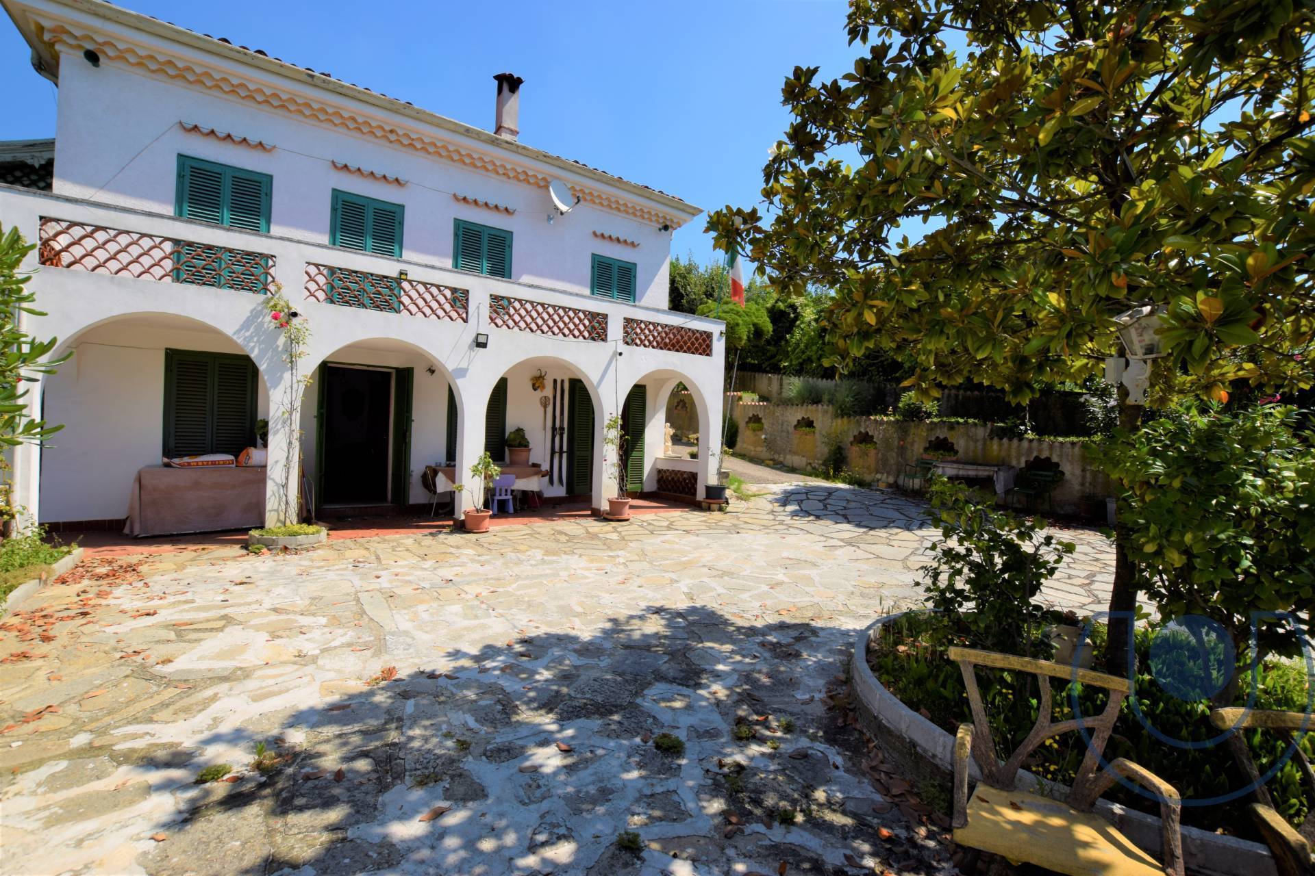 Villa in vendita a Moncalieri, Revigliasco